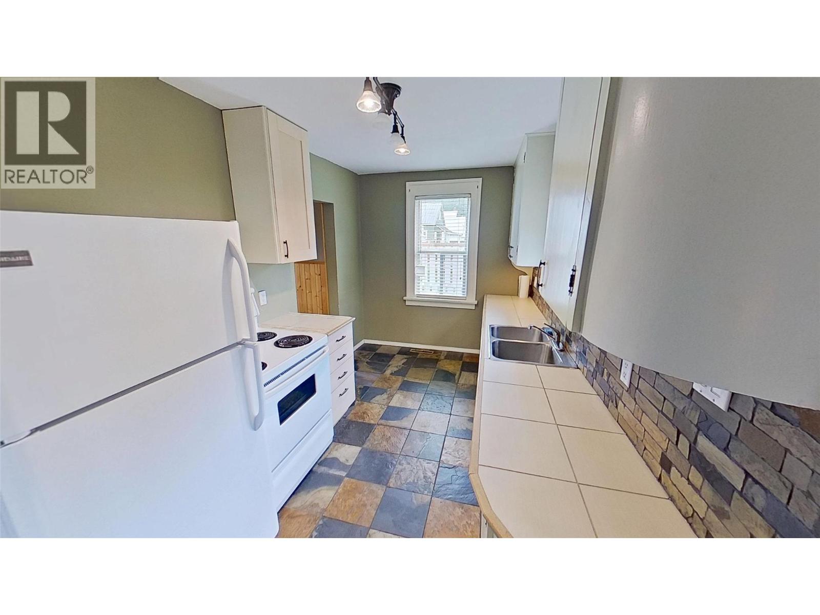 265 Buchanan Street - 6