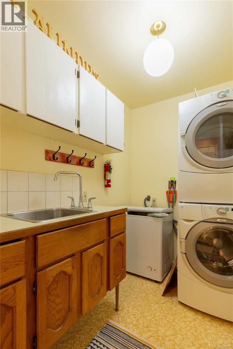 1599 Knight Court Rd - 31