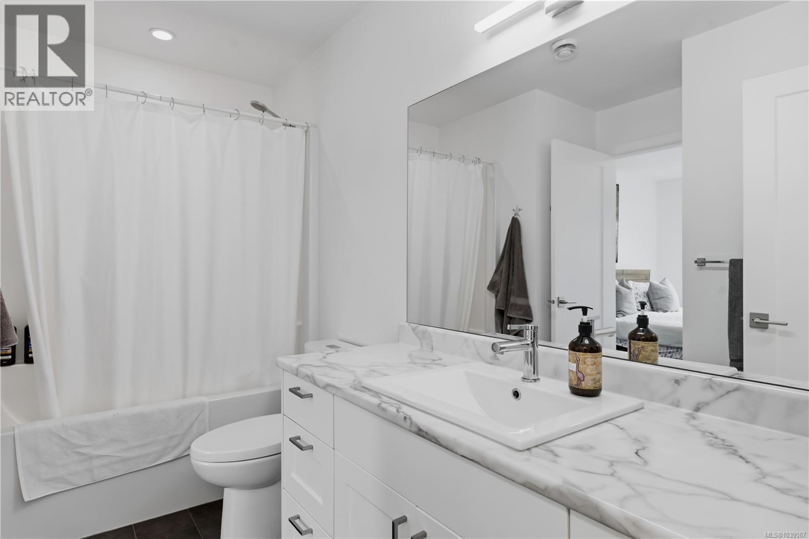 #20 1782 St. Jacques Blvd - 12