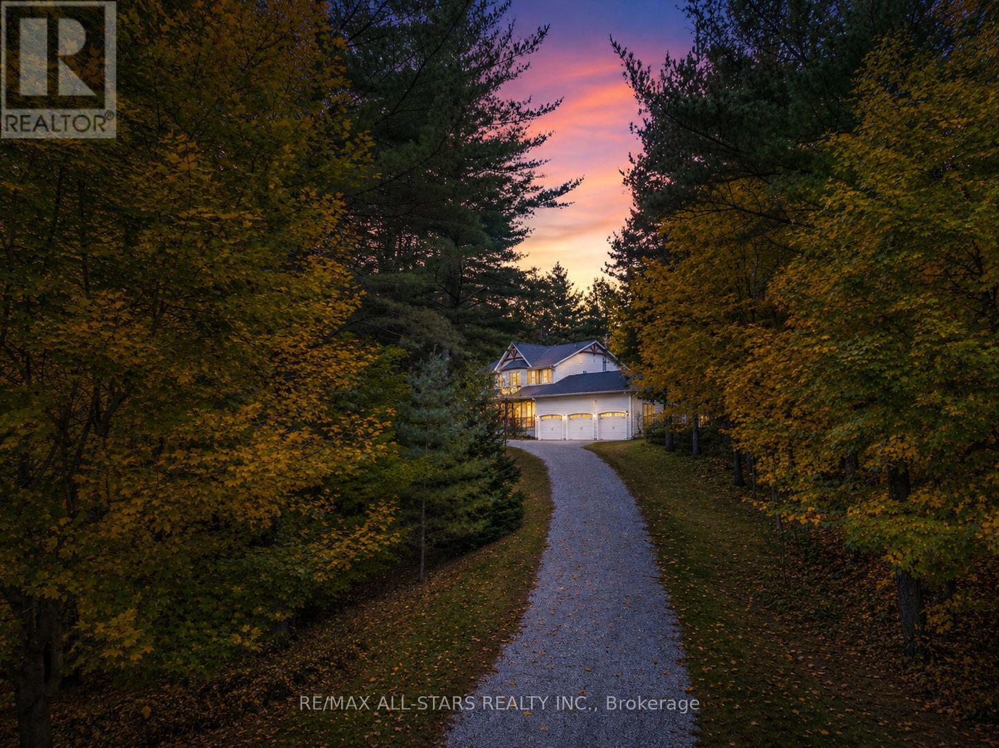 29 ROBERT BOULEVARD - Image 2