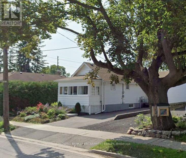 14 LAURINE AVENUE - 2