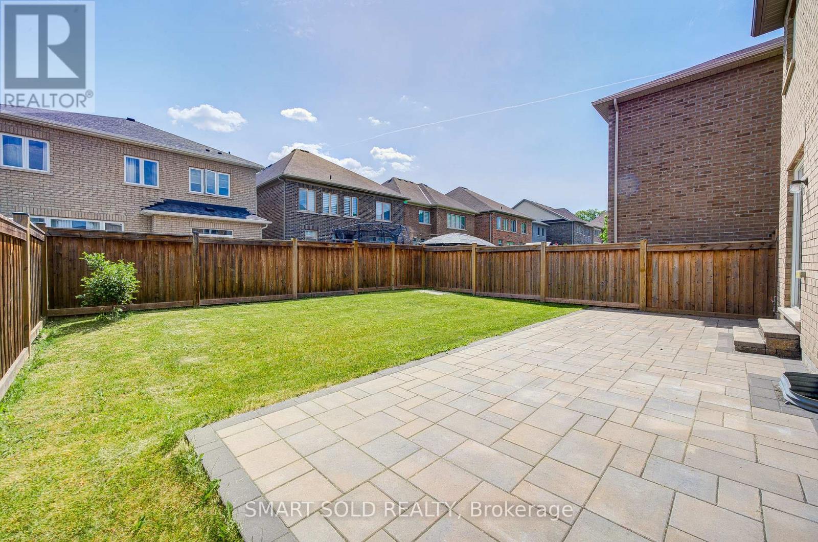 15 FOREST EDGE CRESCENT - 47