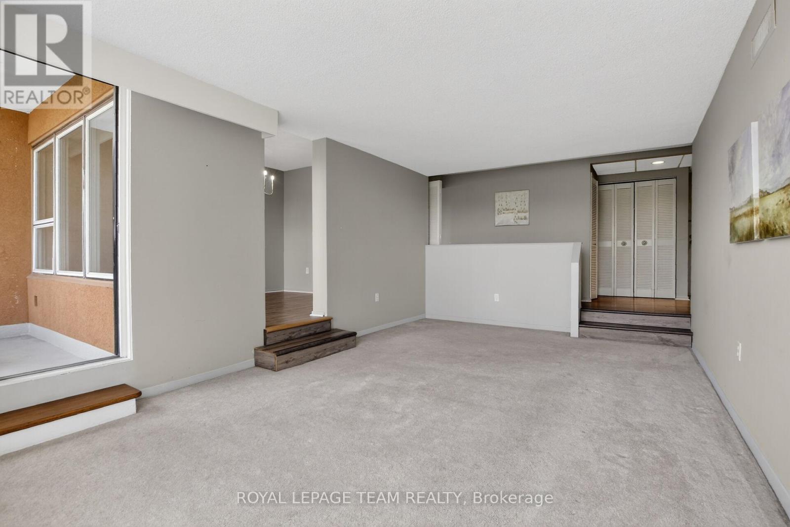 #5 373 LAURIER AVENUE E - 16