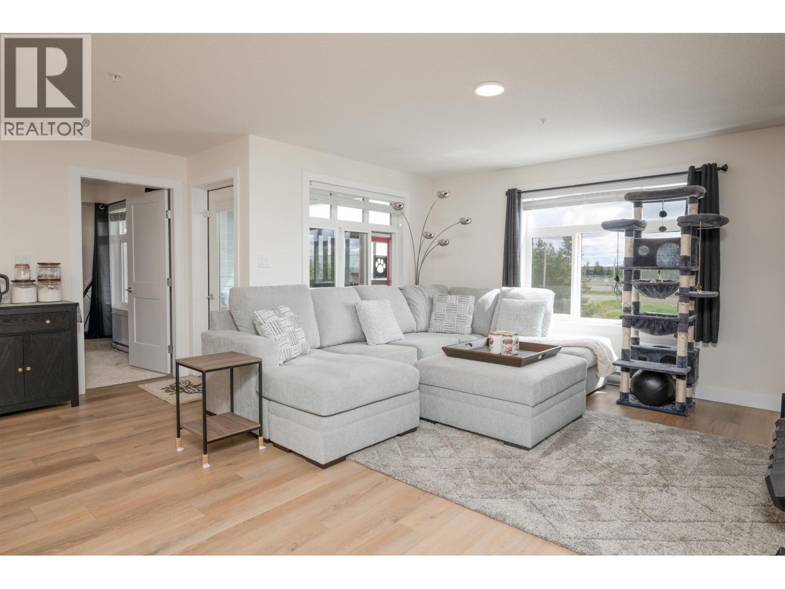 #208 4278 22ND AVENUE - 13