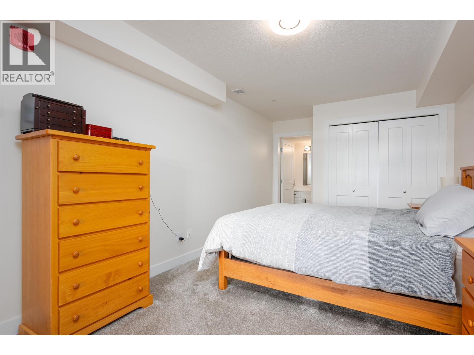 #208 4278 22ND AVENUE - 18