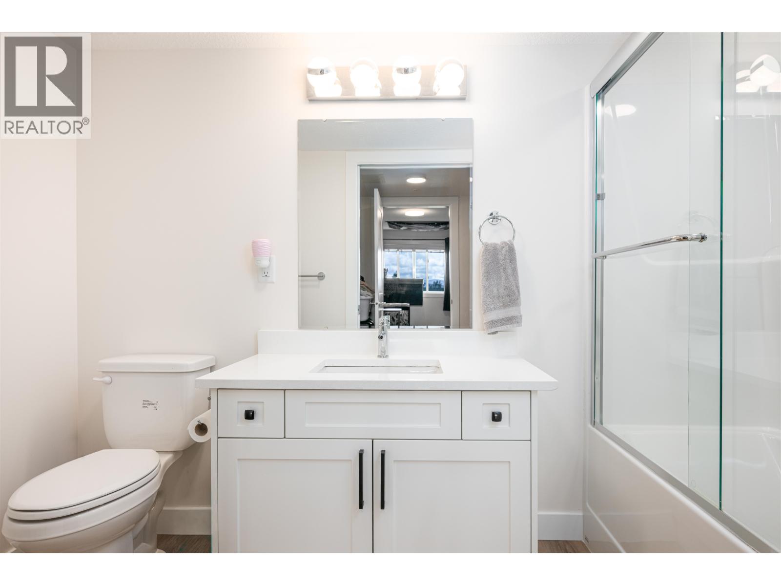 #208 4278 22ND AVENUE - 22