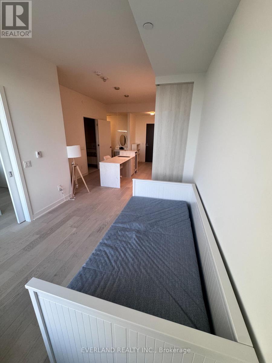 #4803 11 YORKVILLE AVENUE - 2