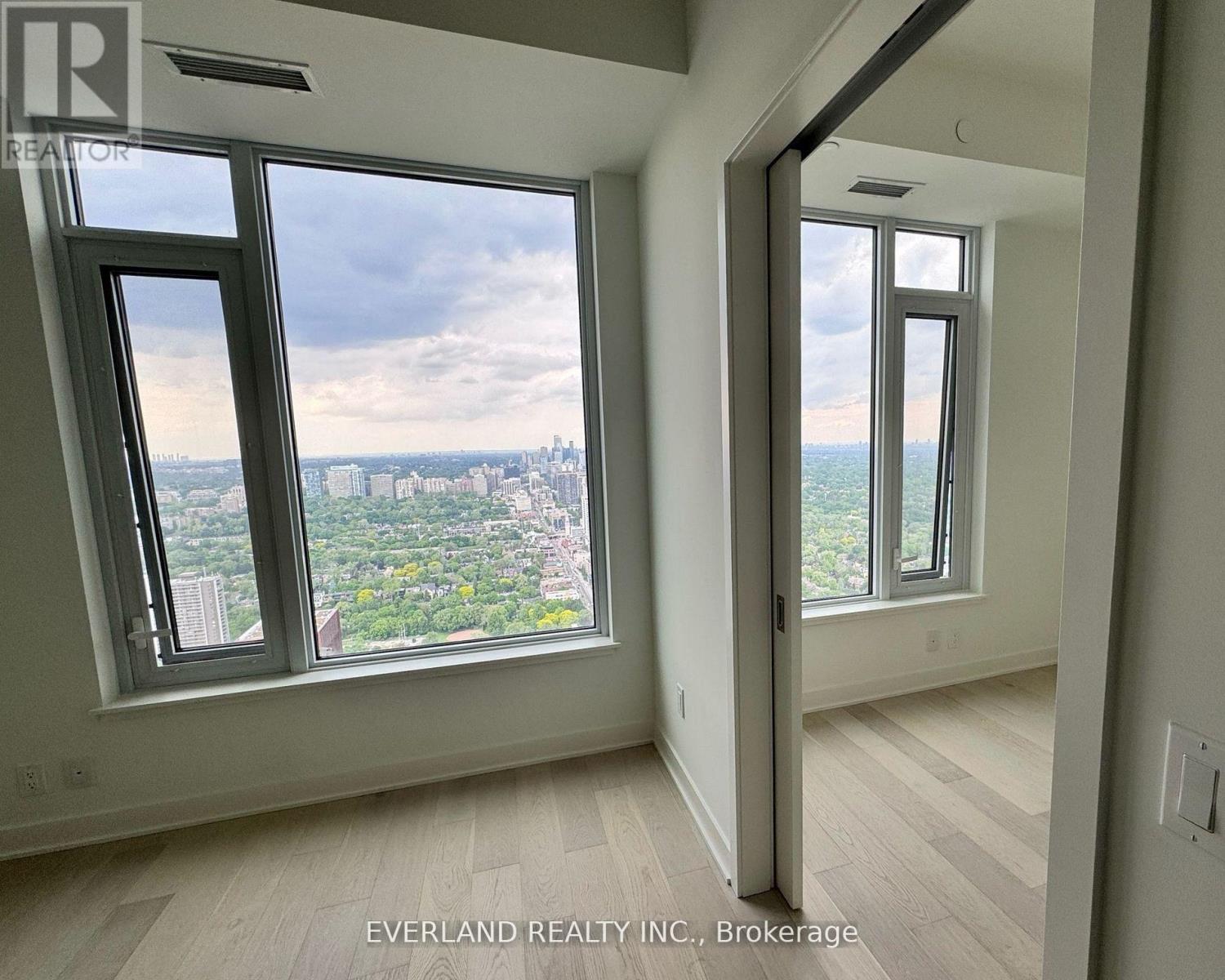 #4803 11 YORKVILLE AVENUE - 7