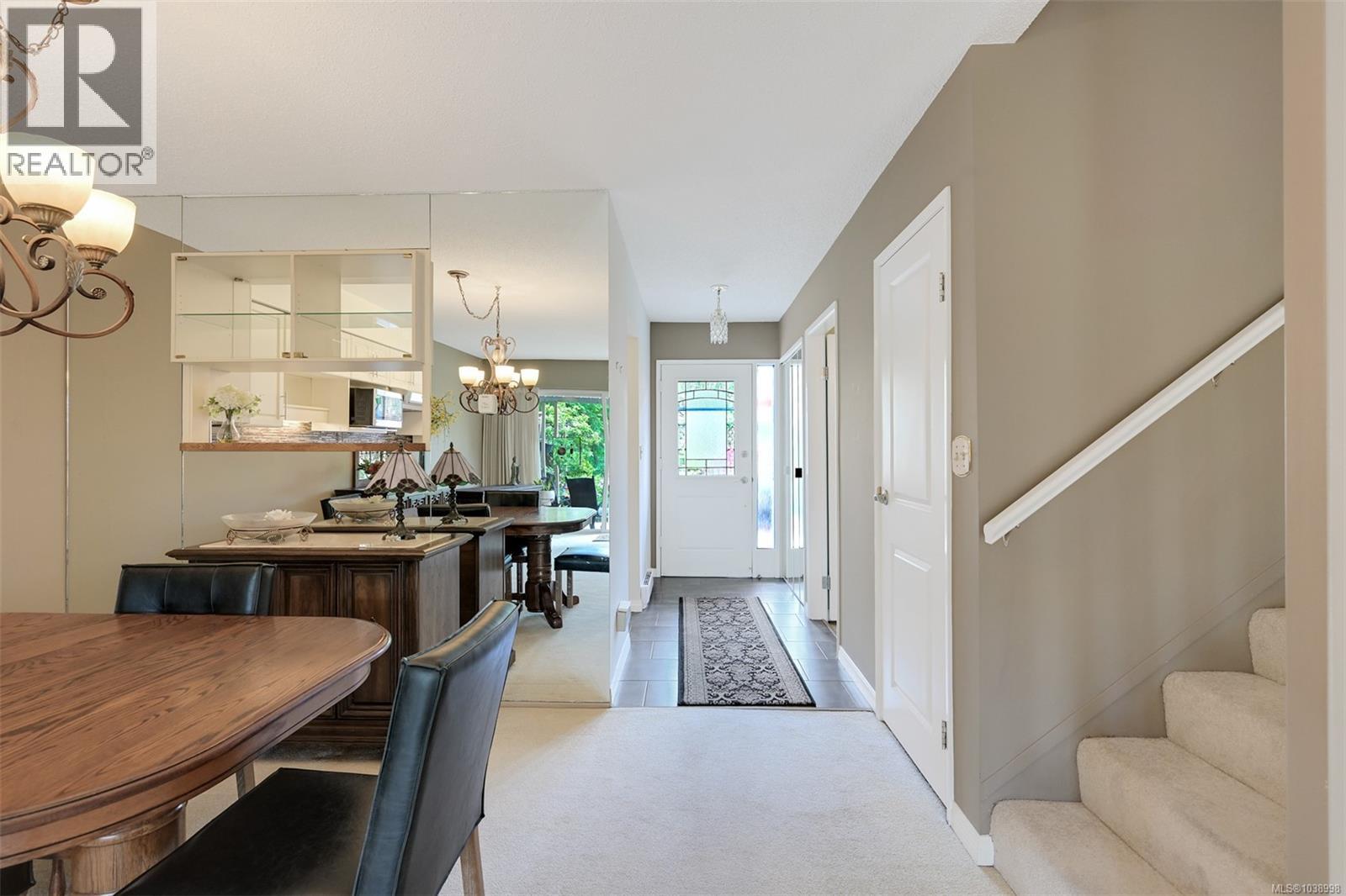 #11 3981 Nelthorpe St - 4