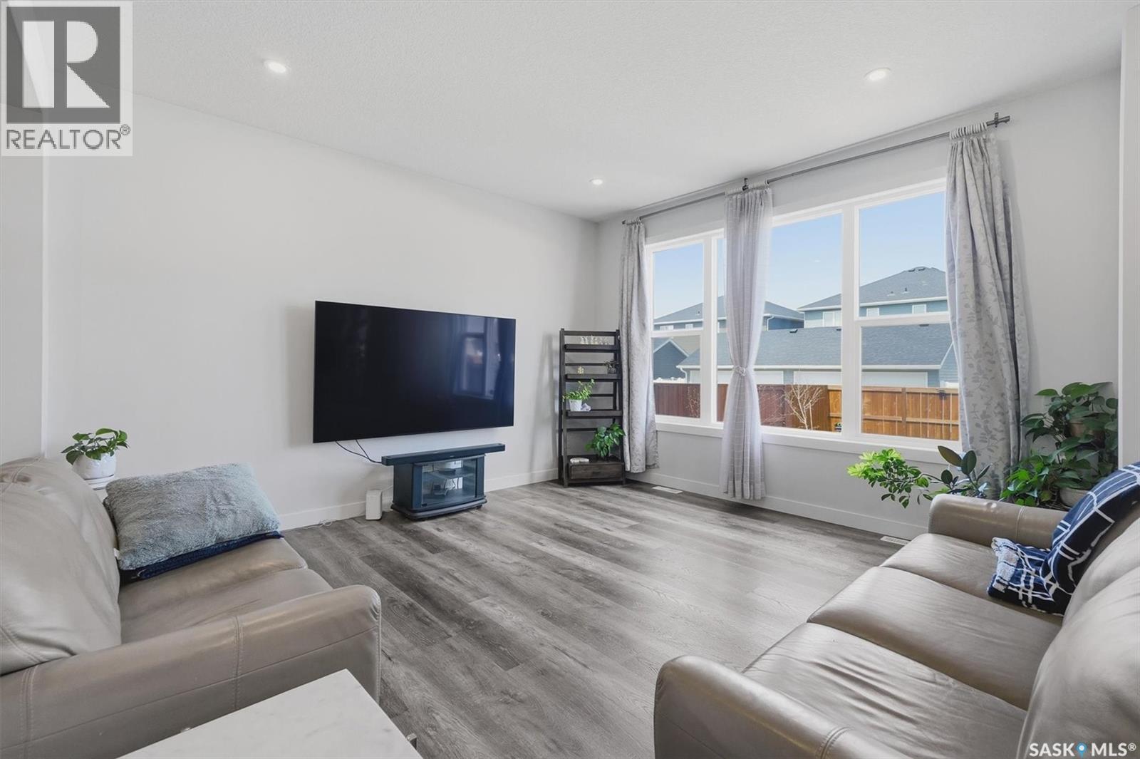 259 Skopik CRESCENT - 7