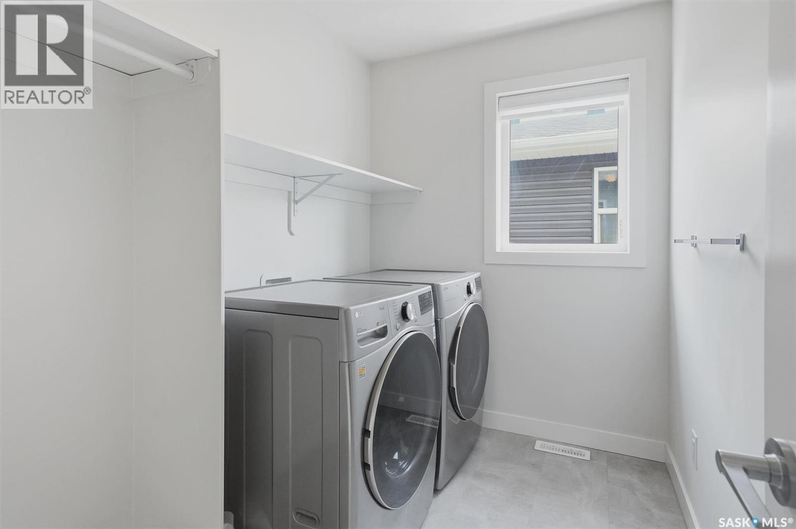 259 Skopik CRESCENT - 40