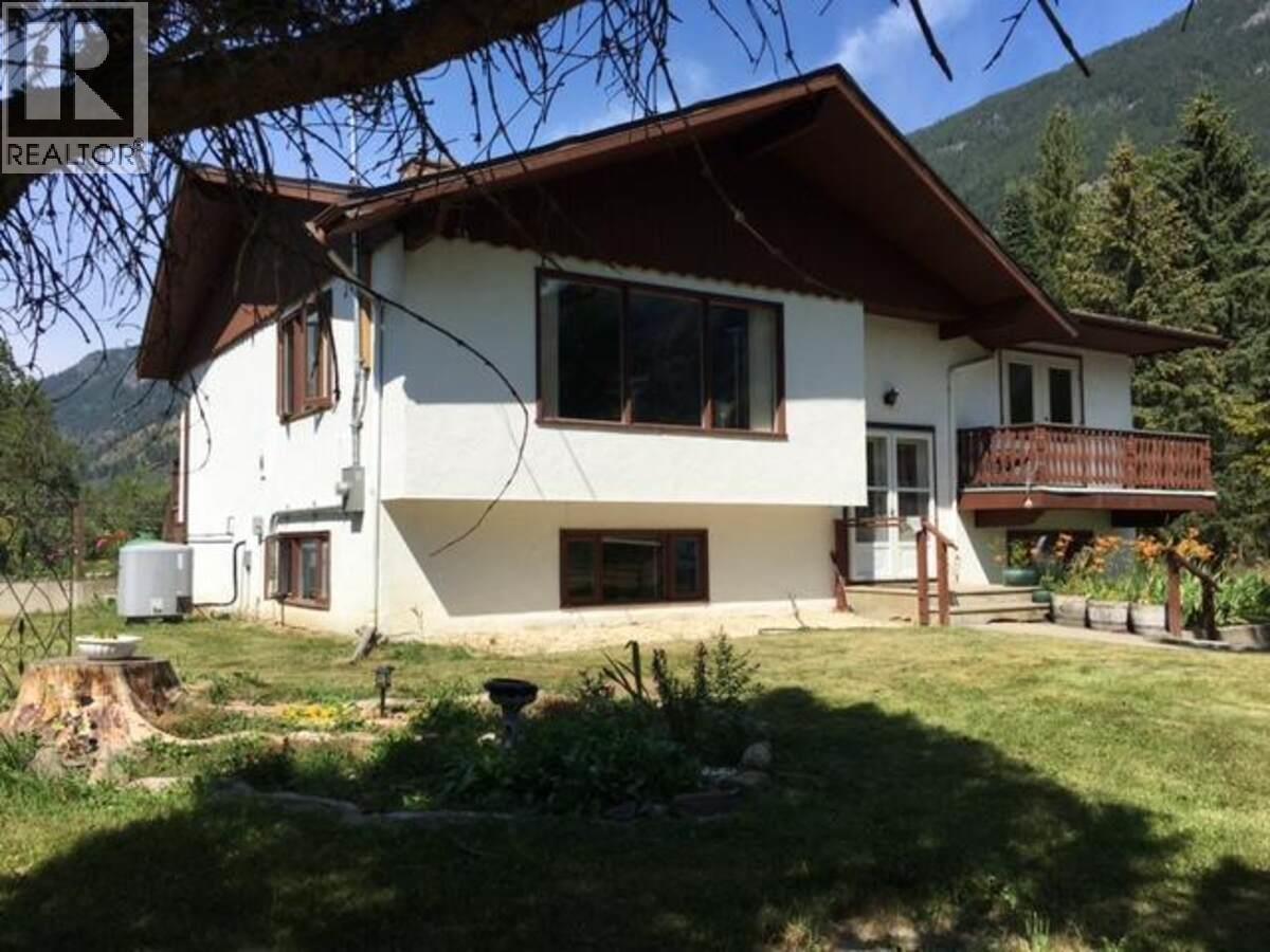 4856 32 Street - 1
