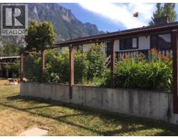 4856 32 Street, Canyon, BC V0B1C1 Photo 33