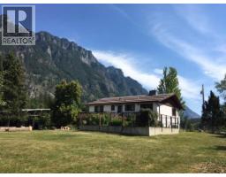 4856 32 Street, Canyon, BC V0B1C1 Photo 19