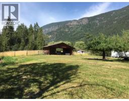 Bedroom - 4856 32 Street, Canyon, BC V0B1C1 Photo 11
