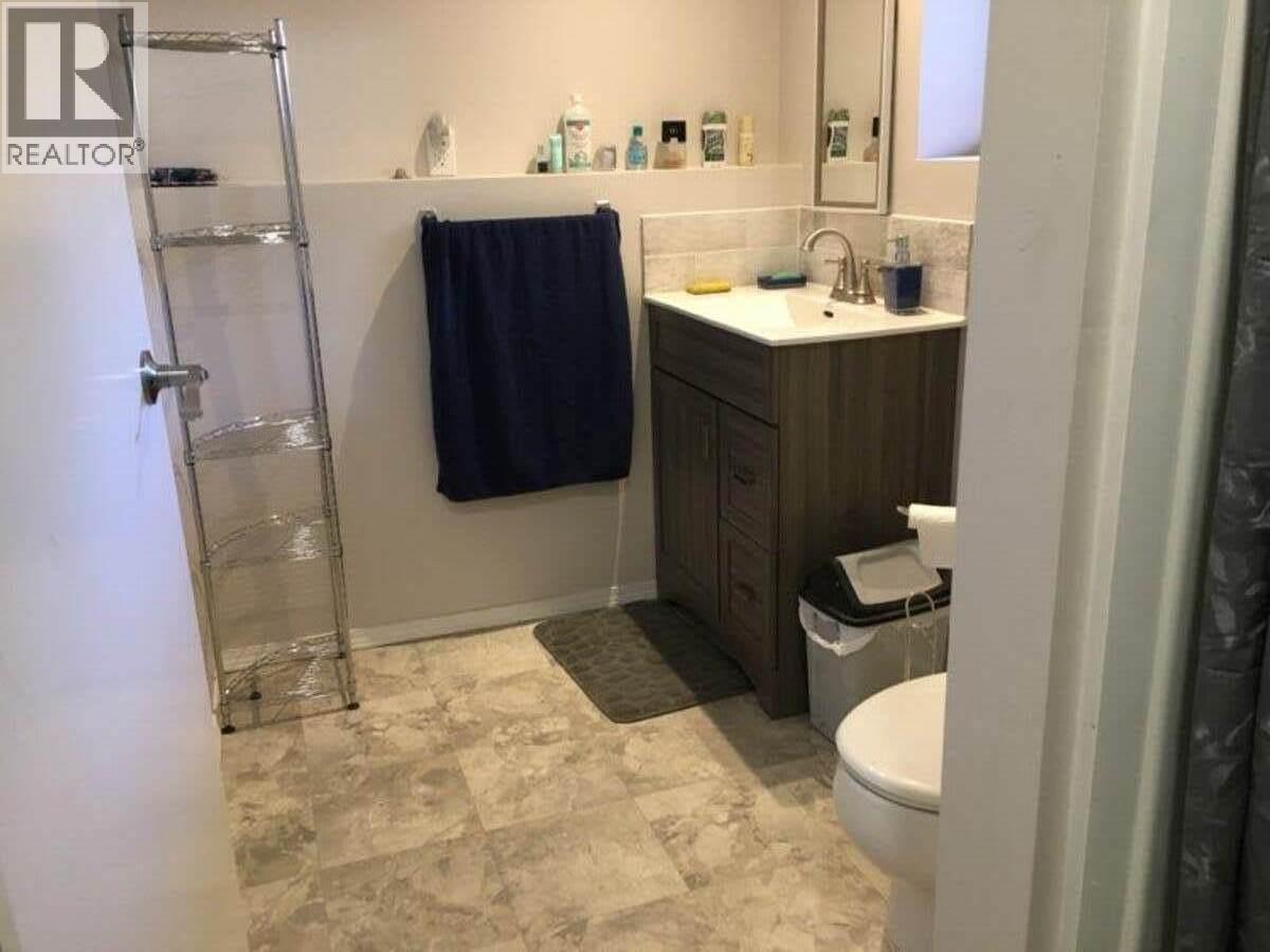 4856 32 Street - 42