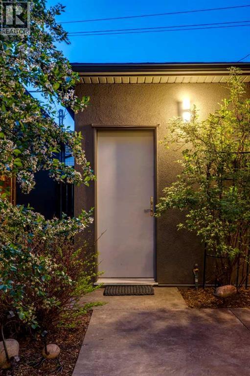 1714 Bowness Road NW - 46