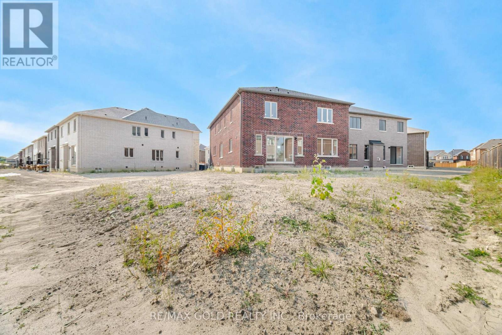 31 DOLOMITE DRIVE - 6