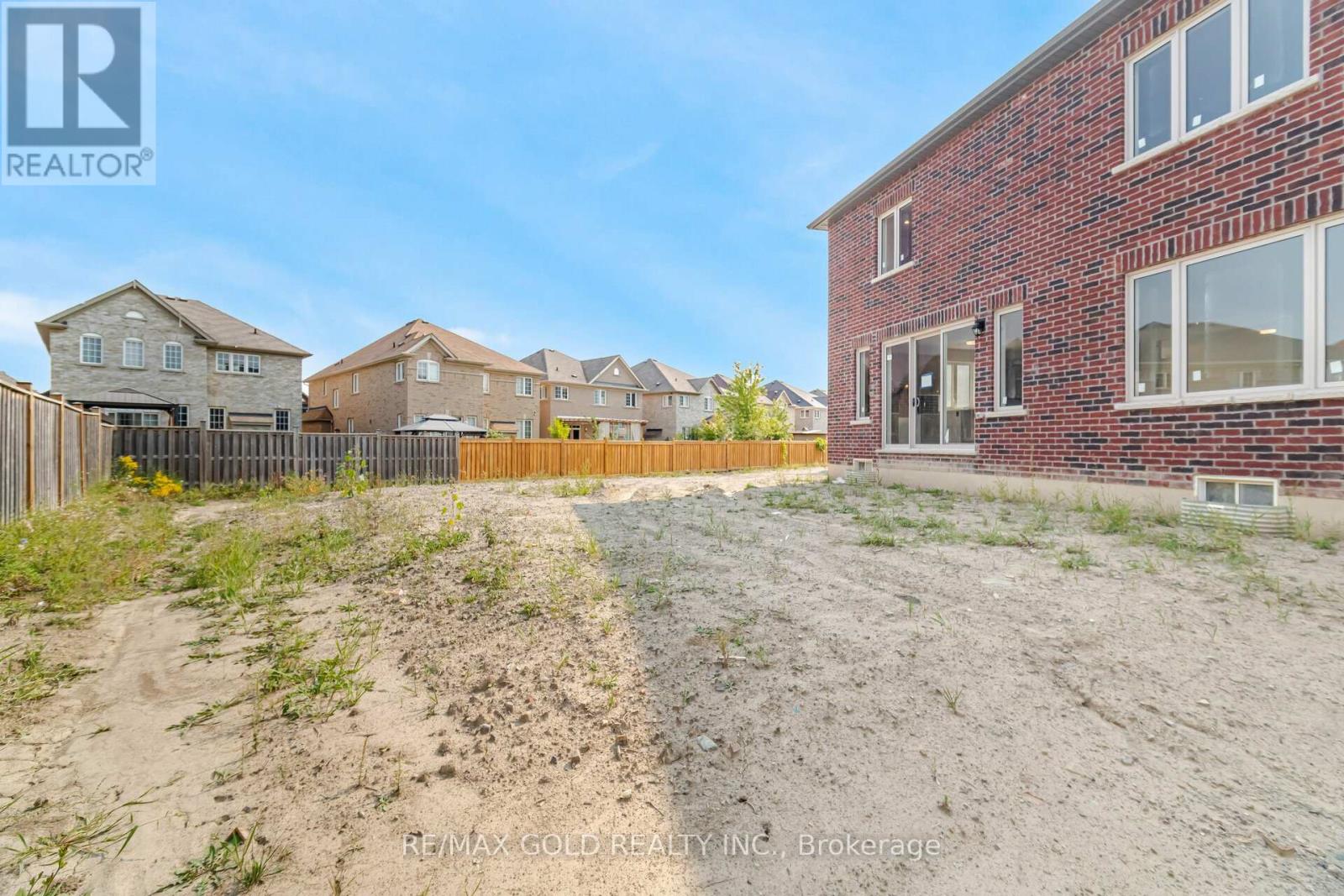 31 DOLOMITE DRIVE - 7