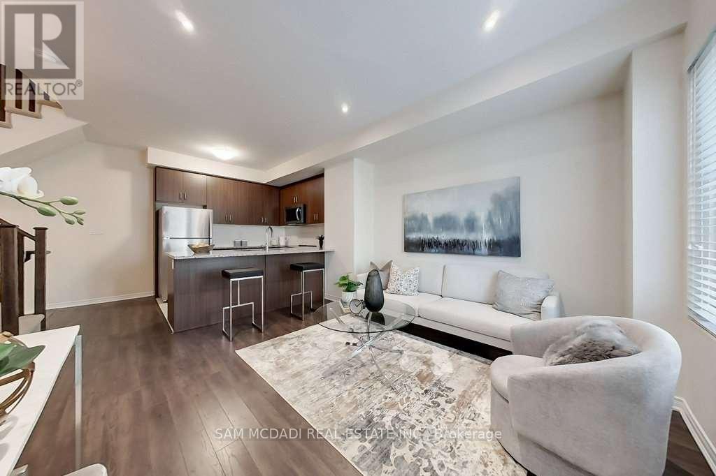 #33 22 APPLEWOOD LANE - 9