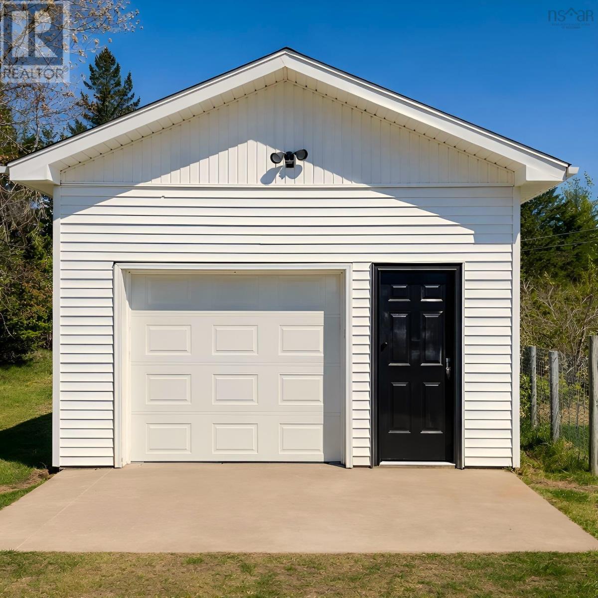 4332 Hwy 329 - 7