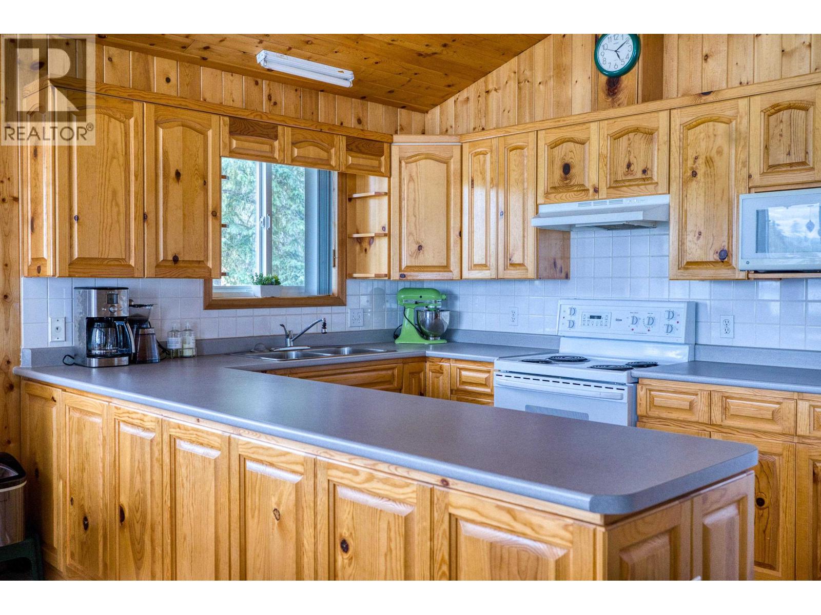 7607 NORTH POINT ROAD - Image 3