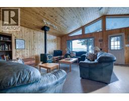 Living room - 7607 North Point Road, 100 Mile House, BC V0K1X1 Photo 7
