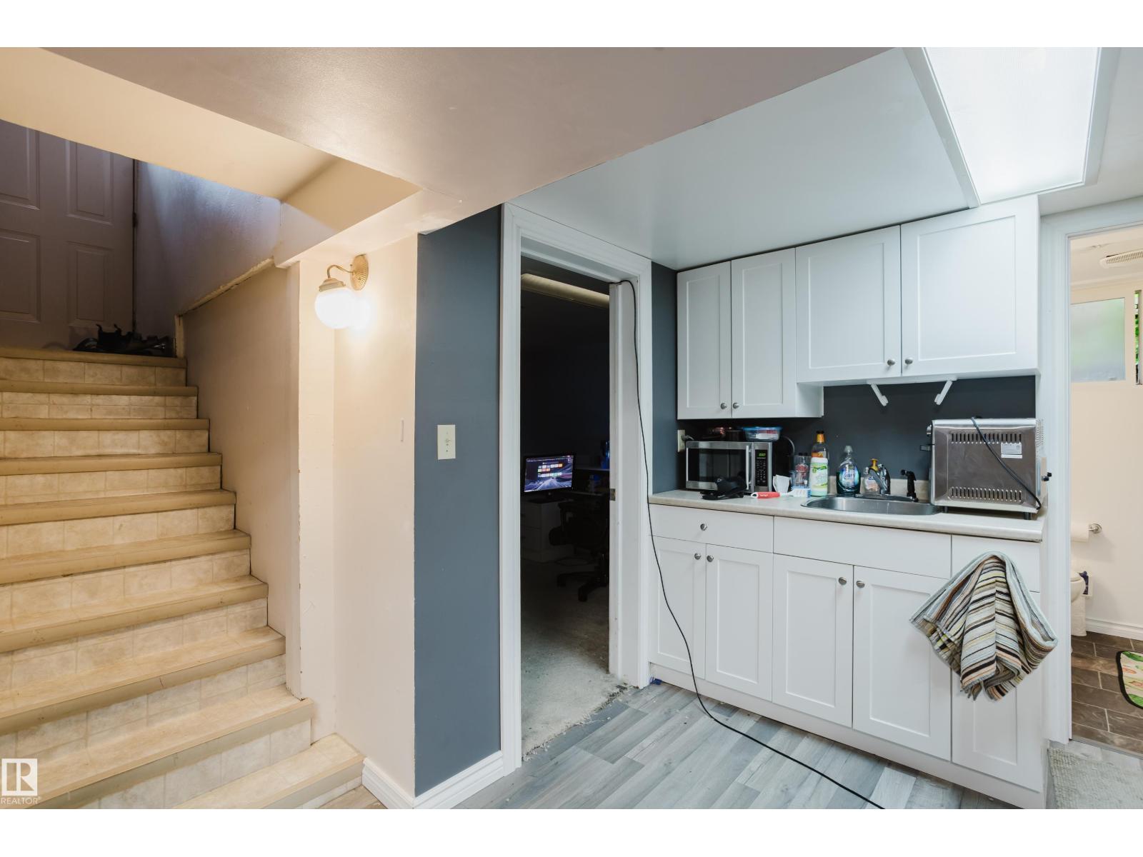 11158 65 ST NW - 28