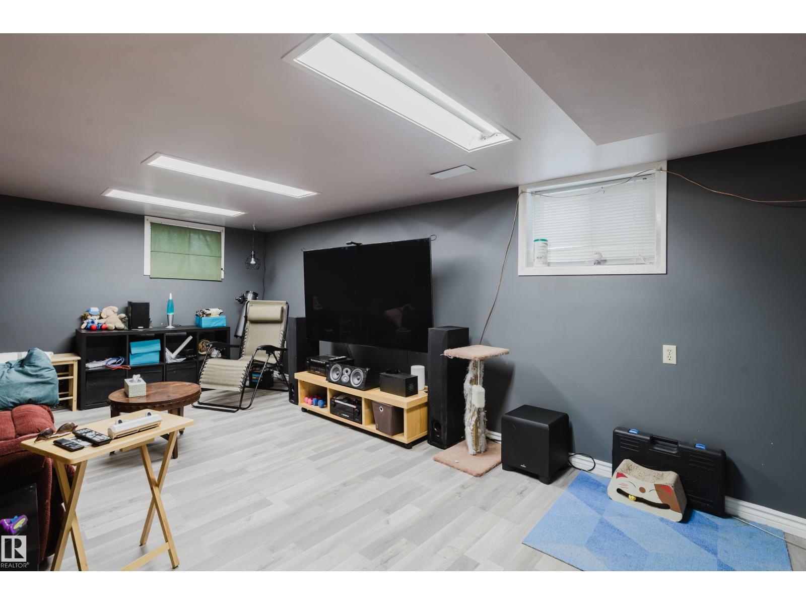 11158 65 ST NW - 30