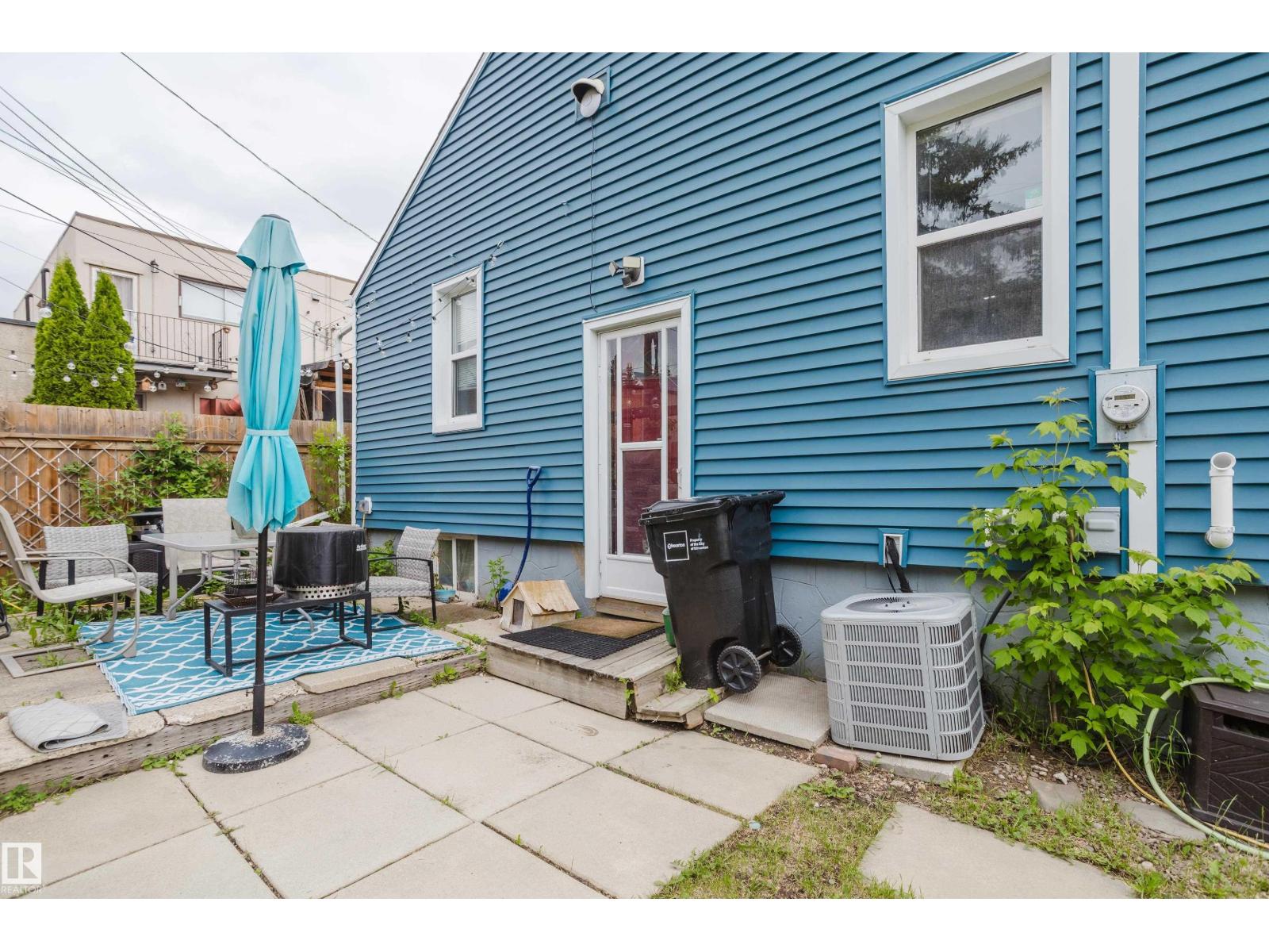 11158 65 ST NW - 41