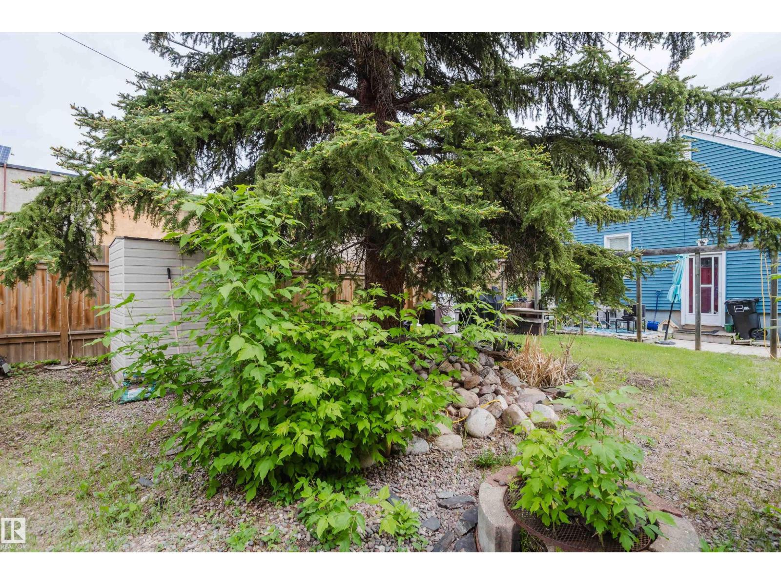 11158 65 ST NW - 44