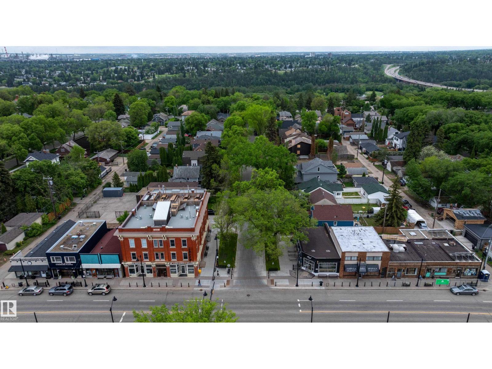 11158 65 ST NW - 61