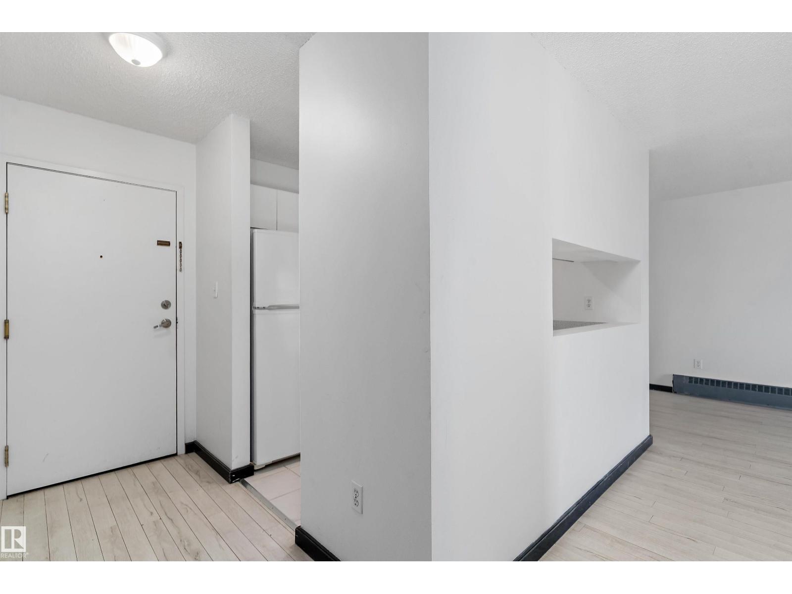 #420 6720 158 AV NW - 5