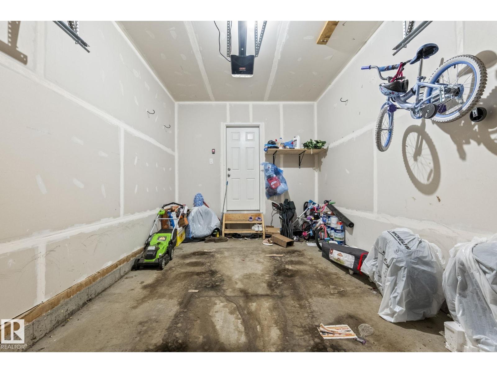 20227 17Ave NW - 28