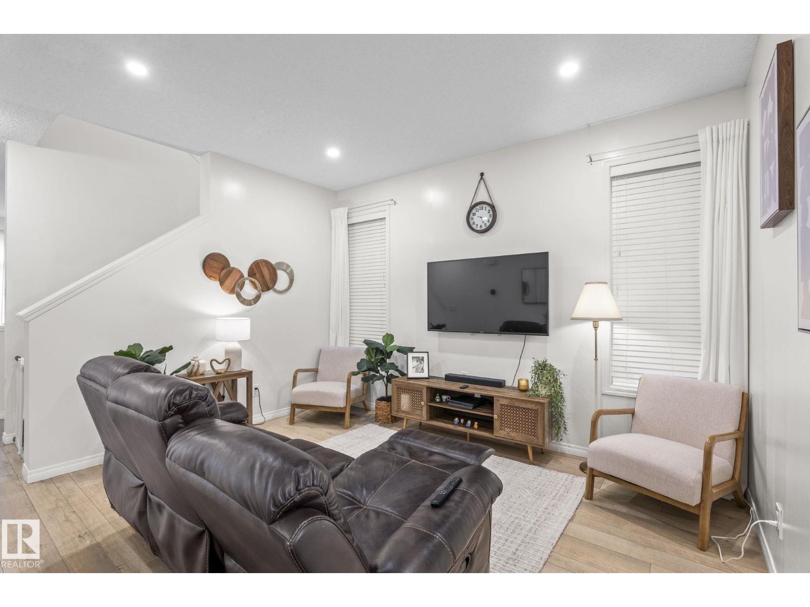 20227 17Ave NW - 5