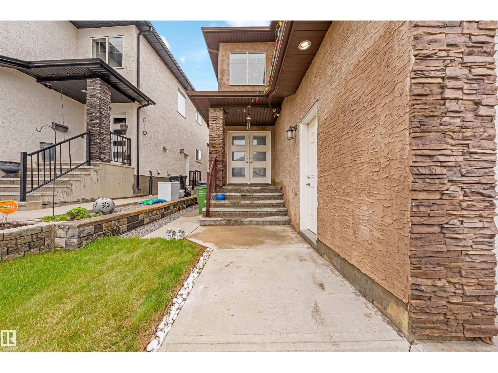 17009 62 St NW - 5