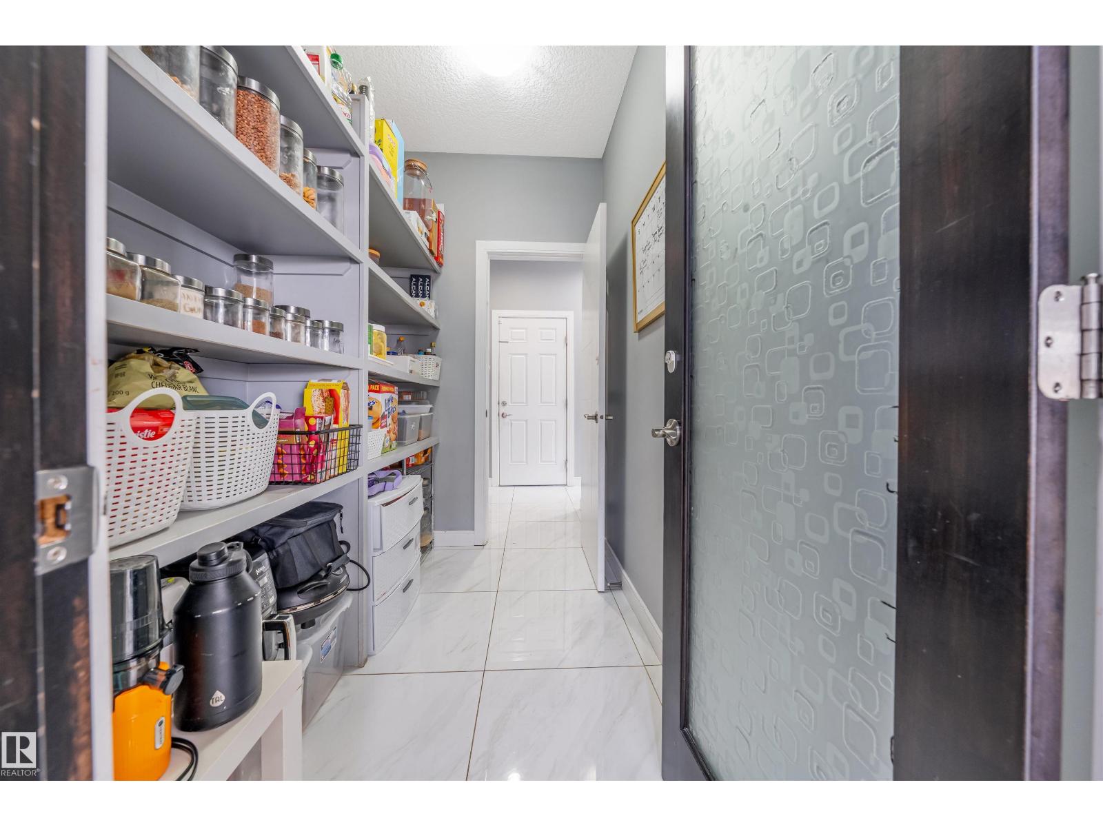17009 62 St NW - 27