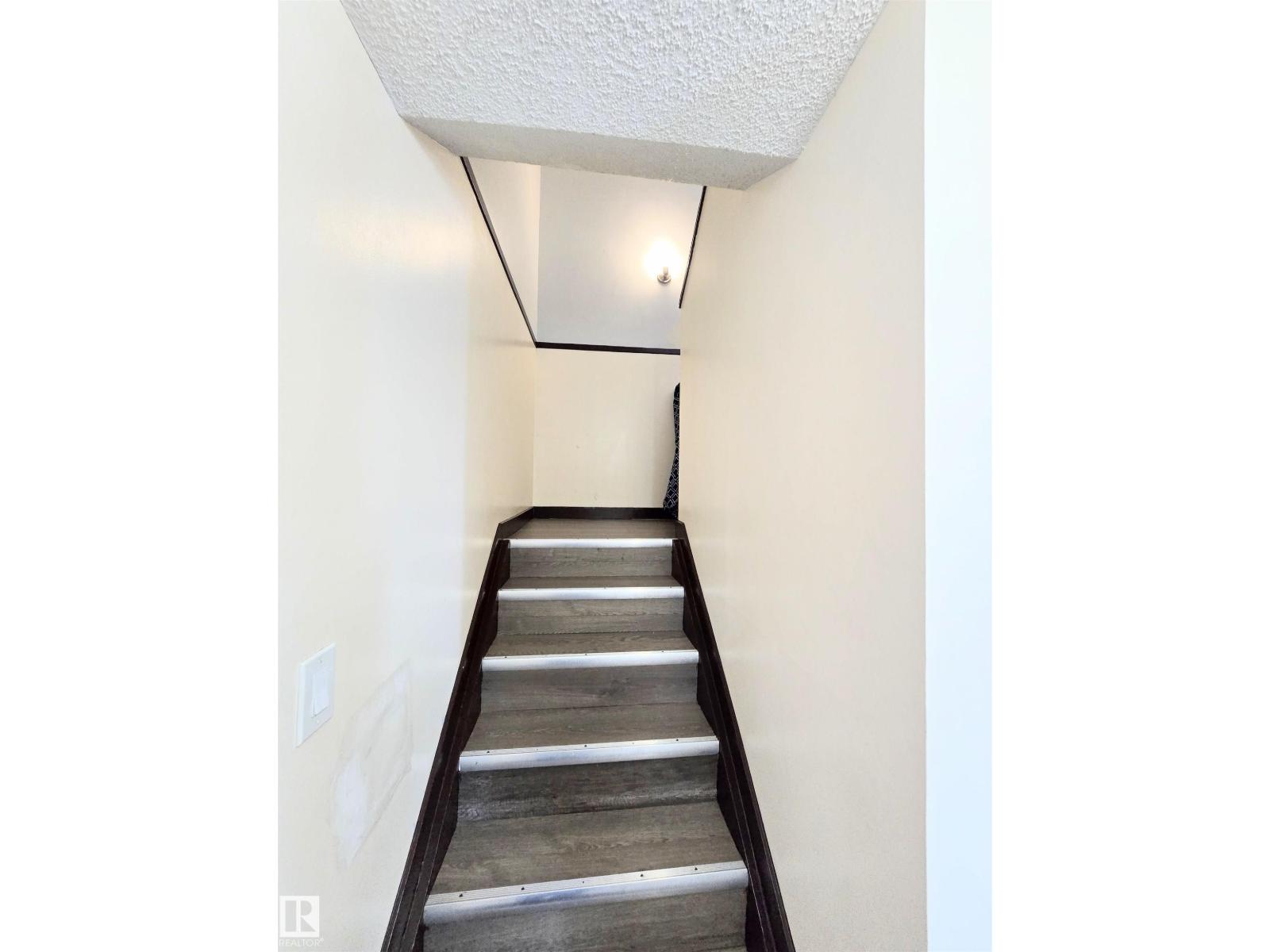 #2 4403 RIVERBEND RD NW - 26