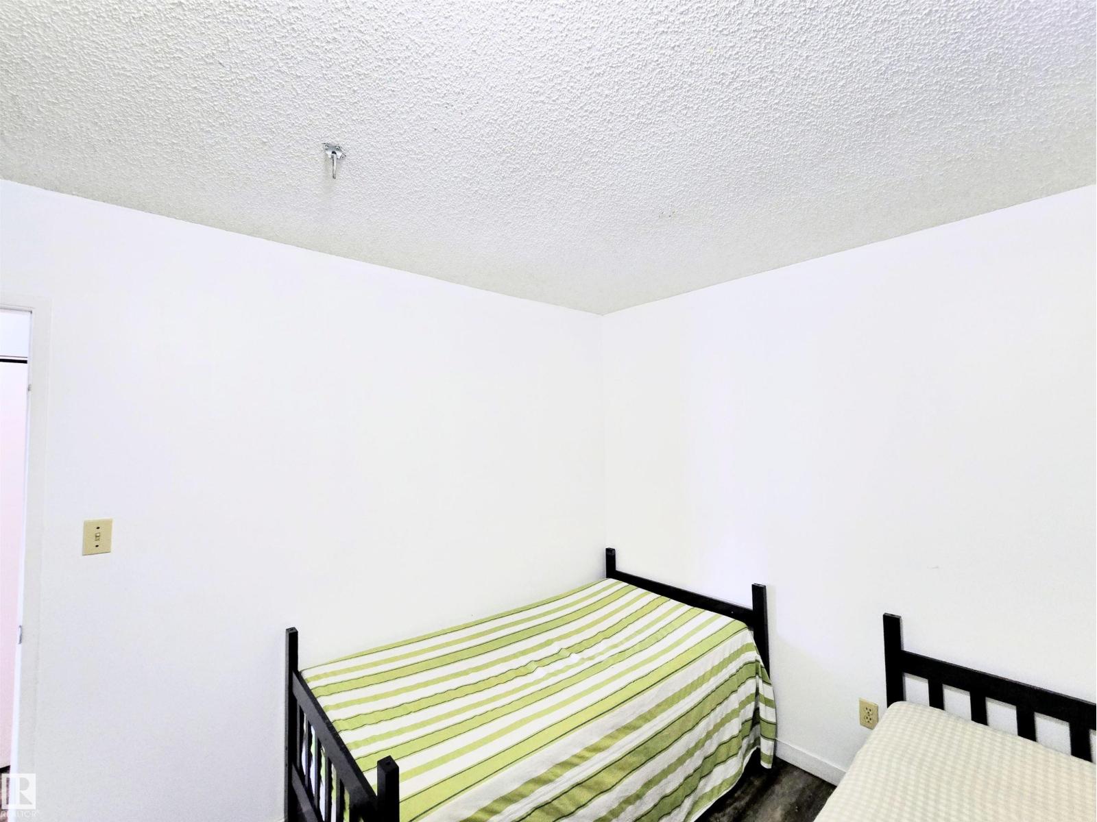 #2 4403 RIVERBEND RD NW - 24