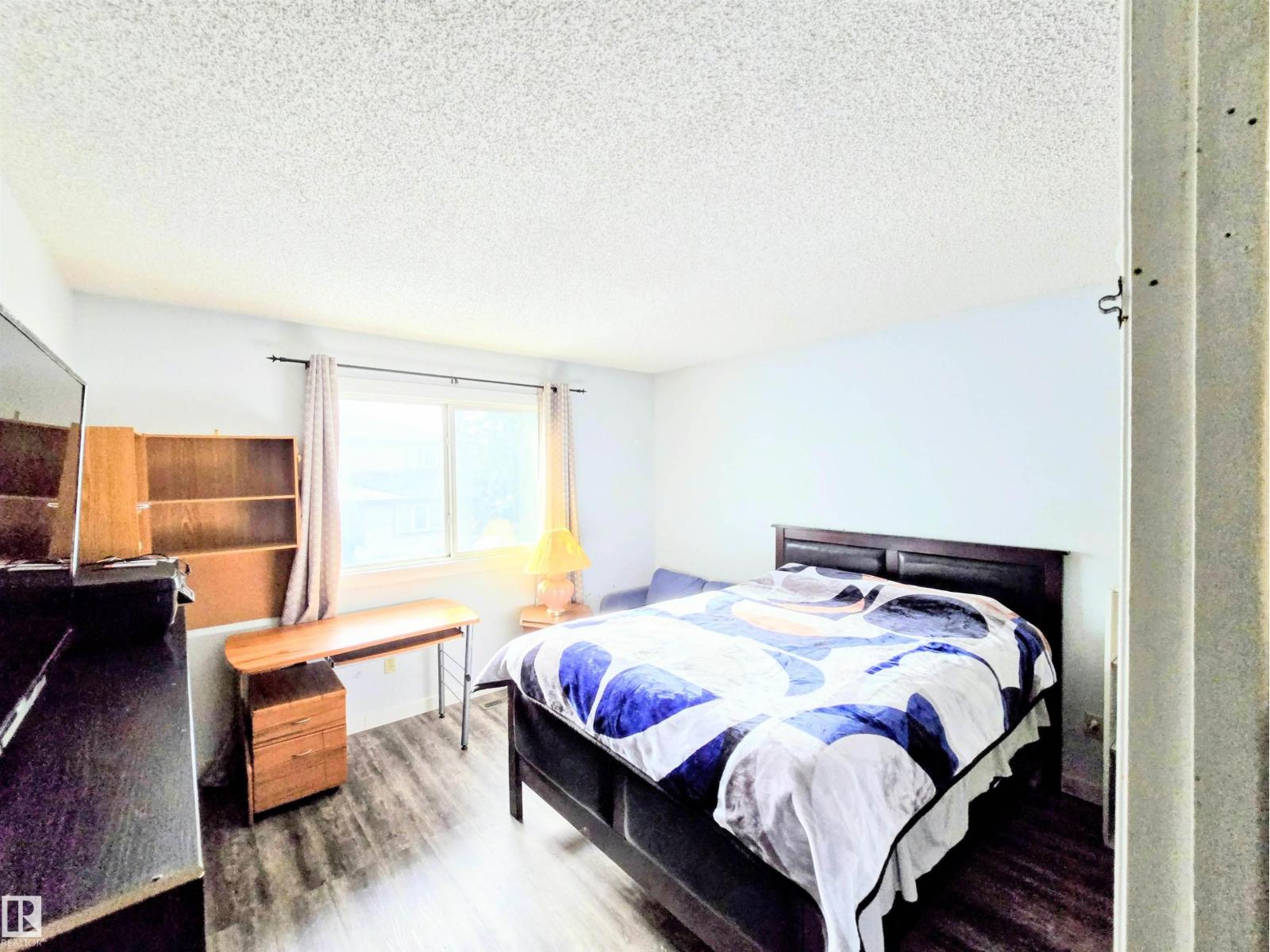 #2 4403 RIVERBEND RD NW - 36