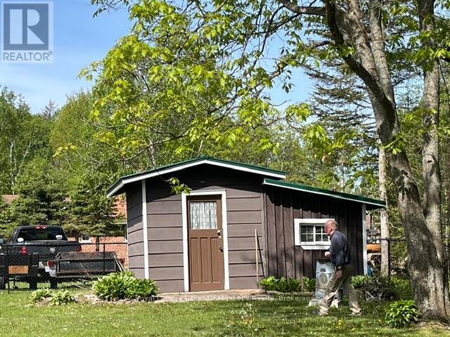 25 FITZ AVENUE - 4