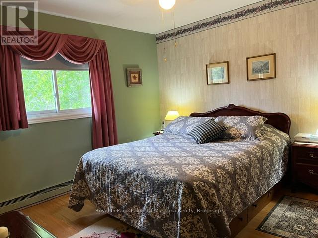 25 FITZ AVENUE - 11