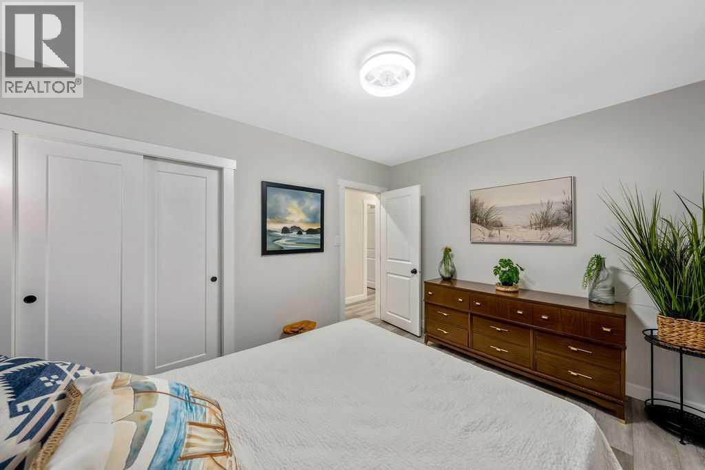323 84 Avenue SE - 15