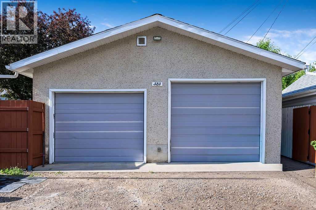 323 84 Avenue SE - 22