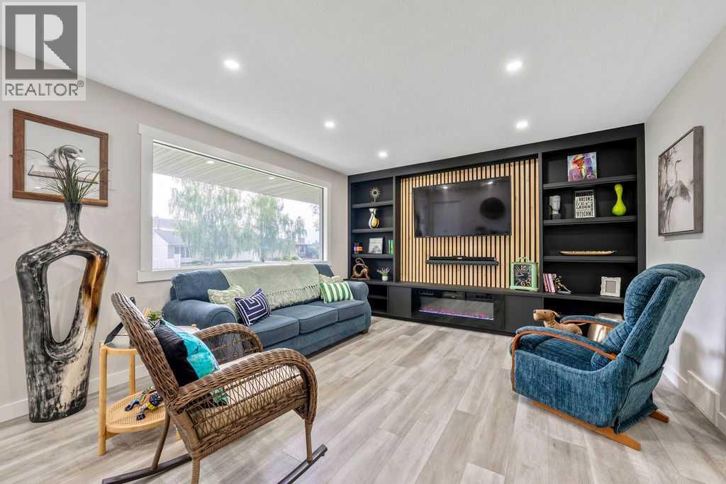 323 84 Avenue SE - 4