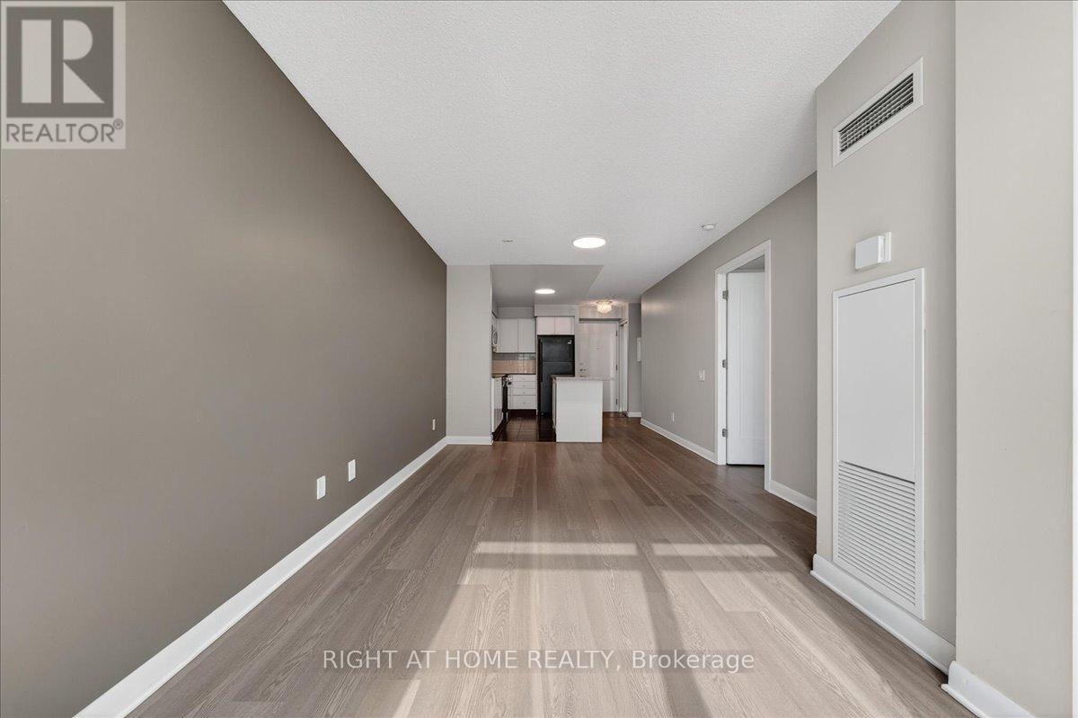 #827 525 WILSON AVENUE - 13