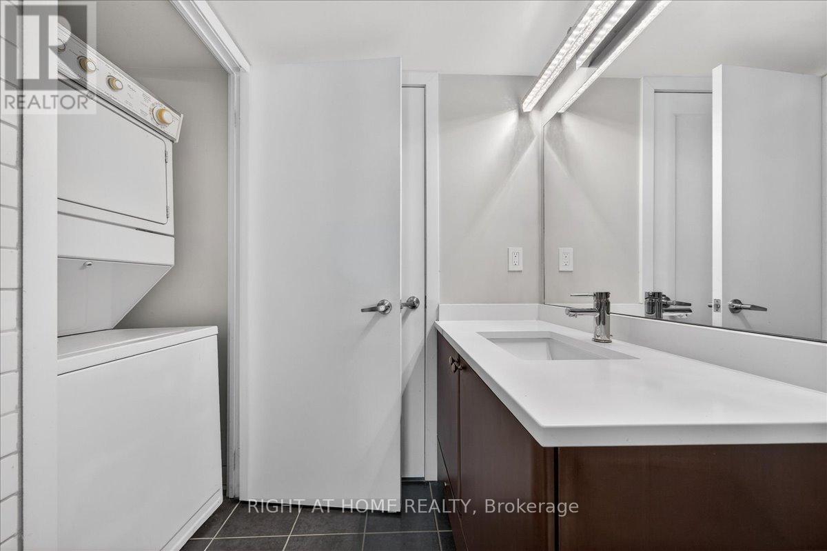 #827 525 WILSON AVENUE - 23