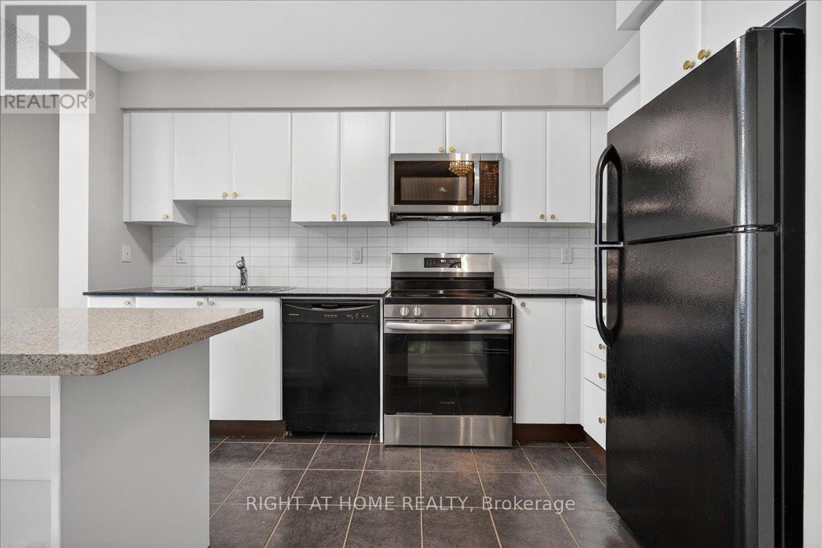 #827 525 WILSON AVENUE - 4