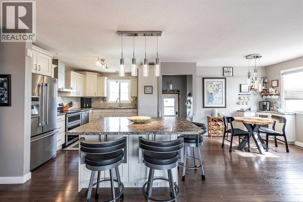 6 Rossland Crescent SE - Image 3