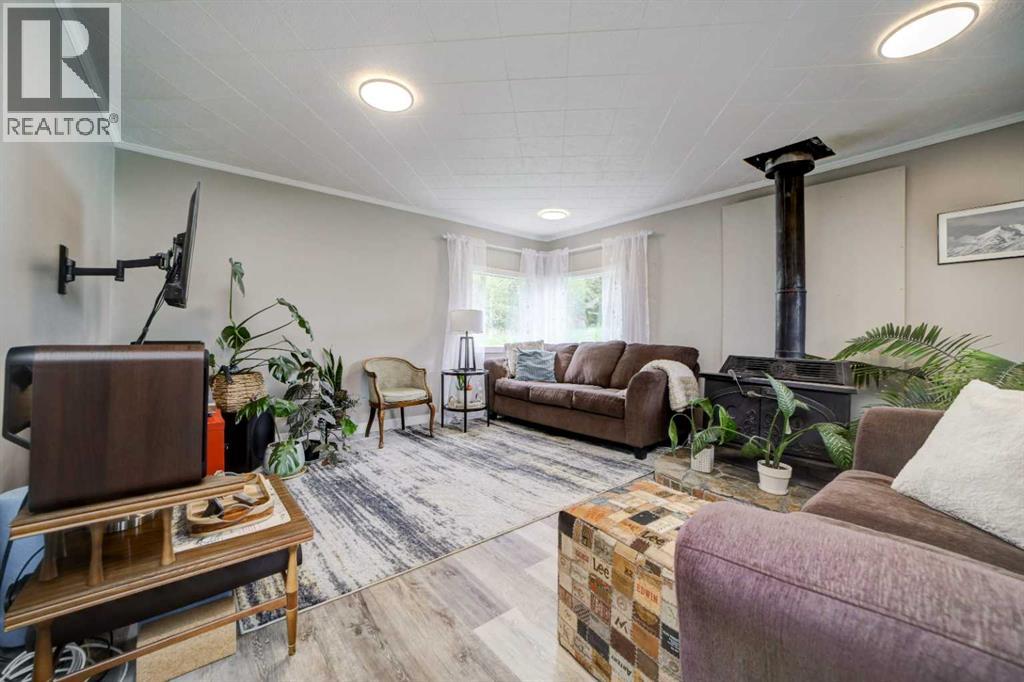 22925 4 Avenue - 17